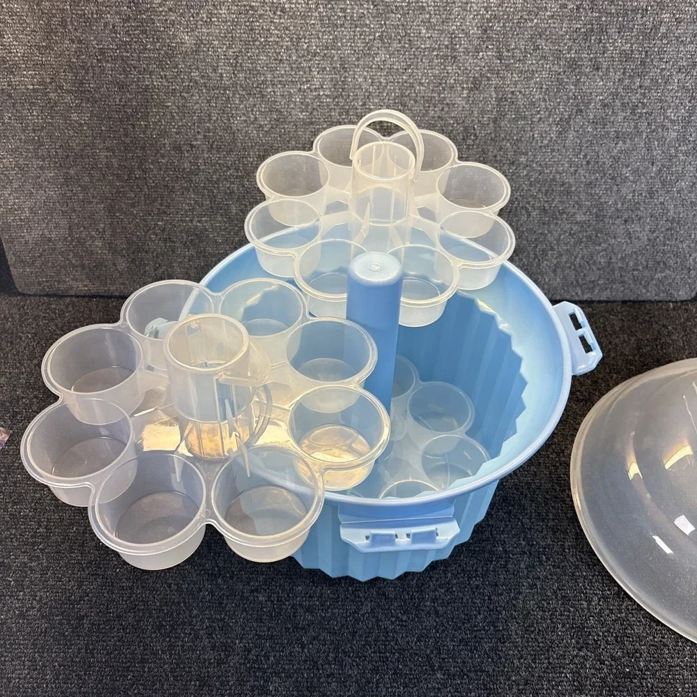 Light Blue~Cupcake Shaped Cupcake Carrier~3 Stackable Tiers~Holds 24